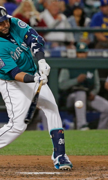 Cruz's 300th HR, Paxton's pitching pace Mariners past A's (Jul 07, 2017)